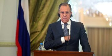 لاوڕۆڤ: سەرجەم گەمارۆ نایاساییەکانی دژ بە ئێران دەبێت هەڵبوەشێتەوە