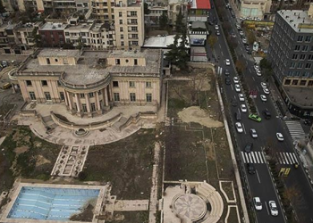 گەورەترین خانووی ئێران لە باکوری شاری تارانە