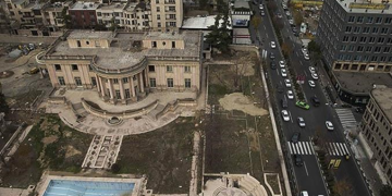 گەورەترین خانووی ئێران لە باکوری شاری تارانە