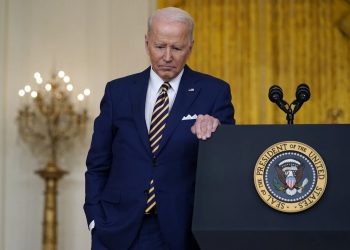 قەیرانی سووتەمەنی لە ئەمریکا بایدن ڕەوانەی کەنداوی فارس دەکات