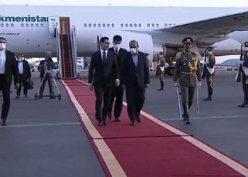 سەرۆک کۆماری تورکمانستان لە تارانە