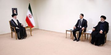 سیاسەتی حکومەتی کۆماری ئیسلامی ئێران پەرەپێدانی پەیوەندییەکانە لە گەڵ وڵاتانی دراوسێ