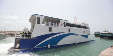 ئێرانییەکان لە ڕێگای دەریاوە سەردانی عۆمان دەکەن