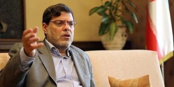 شرۆڤەکارێکی سیاسی: ئەمریکا و ئەورووپا پێویستیان بە ڕێکەوتنە لە گەڵ ئێران