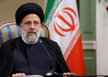 ئەلمۆنیتۆر: ستراتیژی سیاسەتی دەرەوەی ئایەتوڵڵا ڕەئیسی پووچەڵکردنەوەی سزا و گەمارۆکانە