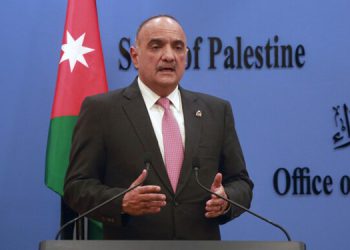 سەرۆک وەزیرانی ئەردەن: پێشوازی لە پەیوەندییەکان لە گەڵ ئێران دەکەین