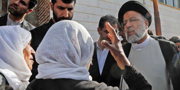 ئایەتوڵڵا ڕەئیسی: کوردستان زیاتر لە 5 هەزار شەهیدی لە مێژووی شۆڕشی ئیسلامی ئێراندا هەیە