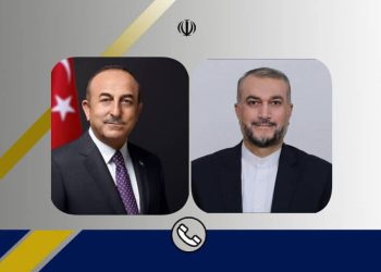 وتووێژی تەلەفوونیی وەزیرانی دەرەوەی ئێران و تورکیا