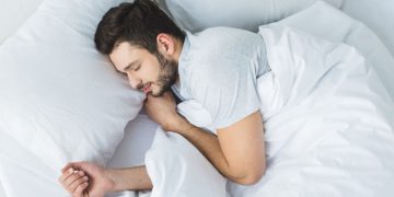 خەوتنی باش بۆ تەندرووستی دڵ بە پێویست دادەنرێت