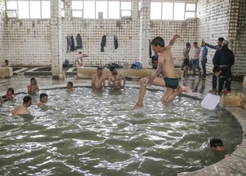 ئاوی گەرمی ئەلعەلیل لە موسڵ، خۆشەویستی گەشتیارانی عێراقی