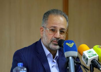 شرۆڤەکارێکی نێودەوڵەتی: بۆ ڕەوتی سەدر ڕێز لە بنەما دیمۆکراسییەکان ناگرێت؟