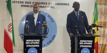 وەزیری دەرەوەی ئێران: سیاسەتی گەمارۆدانی گەلان شکستی هێناوە