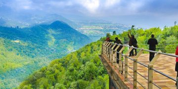 زیاترین ژمارەی گەشتیارانی بیانی لە ئێران عێراقین