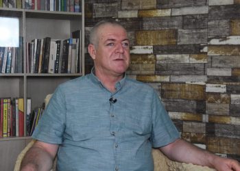 شوان داودی: سەدر واز لە سیاسەت ناهێنێت و مەرجەعیەتی دەوێت