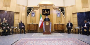 ڕەئیسی: بەرگری لە مافەکانی گەلی گەورەی ئێران دەکەین / لە گەڵ ئەمریکییەکان کۆنابینەوە