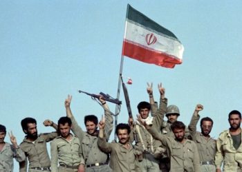 بەرەڤانی پیرۆز؛ شانازی ئێرانییەکان لە ڕوبەڕوبونەوەی ڕەوتی ستەمکاری جیهانی