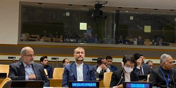 ئەمیر عەبدوڵڵاهیان: کێشەی داگیرکاری بە گشتپرسی لە فەڵەستین چارەسەر دەکرێت