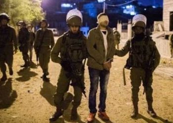 فەڵەستینییەکان ئیدانەی هاوکاریی دەسەڵاتی خۆبەڕێوەبەر لە گەڵ ڕژێمی زایۆنیستی دەکەن