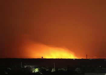 بنکەی سەربازیی ئەمریکا لە ڕۆژهەڵاتی سوریا کرایە ئامانجی هێرشێکی مووشەکی