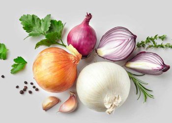 پیاز شەکری خوێن دادەبەزێنێت