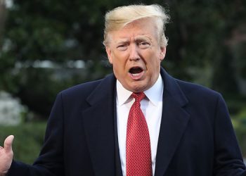 ترەمپ: ئەمریکا بووەتە گاڵتەجاڕیی جیهان