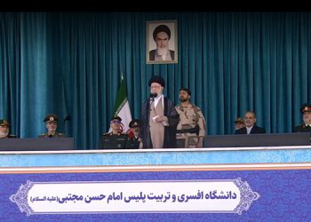 حەزرەتی ئایەتوڵڵا خامنەیی: ئاژاوەگێڕییەکان پیلانی ئەمریکا و ڕژێمی داگیرکاری زایۆنیستی بووە