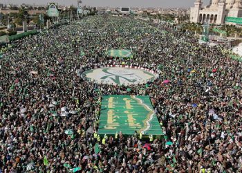 یەمەنییەکان لە یادی لەدایکبوونی پێغەمبەری گەورەی ئیسلامدا شکۆیەکی کەم وێنەیان خوڵقاند