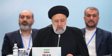 ڕەئیسی: ئەمریکا و هاوپەیمانەکانی پەنایان هێناوەتە سیاسەتی شکستخواردووی ئاڵۆزکردنی ڕەوشی وڵاتانی دیکە