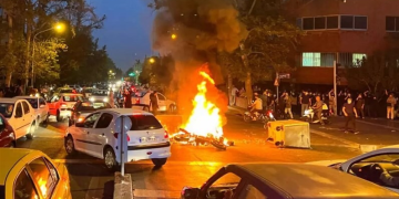 ئەو هۆکارانەی پرۆژەی دوژمنانی بۆ ئاژاوەگێڕی لە شەقامەکانی ئێران تووشی شکست کرد
