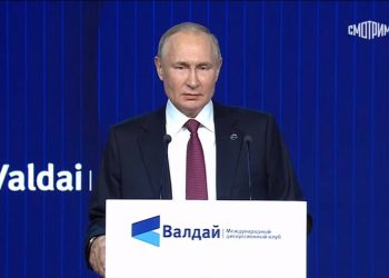 پوتین: تیرۆری فەرماندە قاسم سولێمانی تاوان بوو