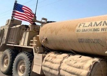 ئەمریکا 48 تەنکەر نەوتی سوریای تاڵان کردەوە