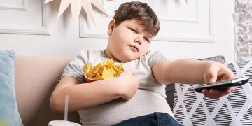 ئەم ڕێکارانە بۆ دابەزینی کێشی منداڵ لە بەرچاو بگرن