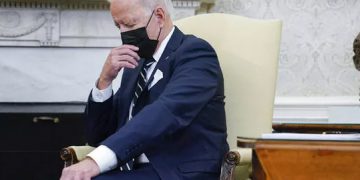 وەڵامەکەی گەلی ئێران خەونەکەی جۆبایدن ی لە گۆڕ نا
