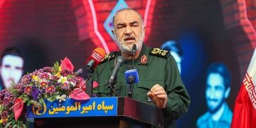 فەرماندەی سوپای پاسداران: تۆڵە دەکرێتەوە