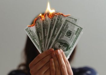 مۆسکۆ: ڕووسیا و چین لە ئاڵوگۆڕەکانی وزەدا دۆلار وەلاوە دەنێن