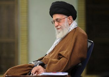 حەزرەتی ئایەتوڵڵا خامنەیی: شەهیدان گیانی خۆیان لە پێناو ئاسایش و سەقامگیری ئێران فیدا کردووە