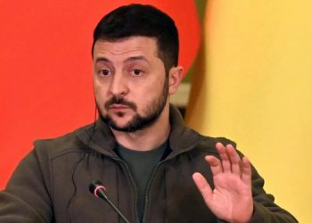 زیلێنسکی داوای هاوکاری لە ڕژێمی زایۆنیستی دەکات