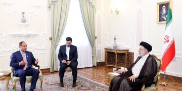 ئایەتوڵڵا ڕەئیسی: خۆڕاگری تەنیا ڕێگای بەرەنگاربوونەوەی سیاسەتەکانی ڕۆژئاوایە