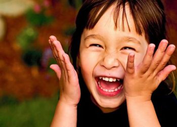 پێبکەنن، سوودی هەیە