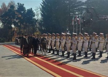 لە تاران بە فەرمی پێشوازی لە سەرۆک وەزیرانی عێراق کرا