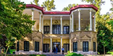 کۆشکی ئەحمەد شایی لە تاران