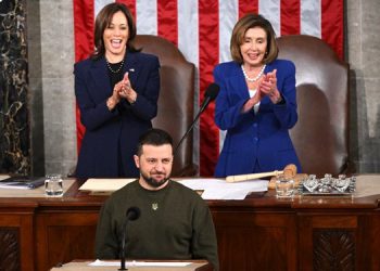 پاڕانەوەی زیلینسکی لە کۆنگریسی ئەمریکا بۆ چەک و پارە