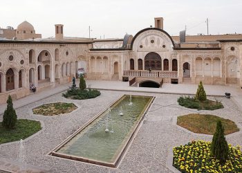 بوکی خانووە مێژووییەکانی ئێران