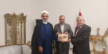 ئەو کتێبەی کە ئێران وەک دیاری پێشکەشی سەرۆک کۆماری عێراقی کرد