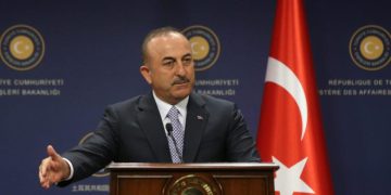 چاوش ئۆغلۆ: لە گەڵ وەزیری دەرەوەی سوریا کۆدەبمەوە