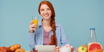 کام سەوزە و میوە بۆ جێگرەوەی نانی بەیانی گونجاون؟