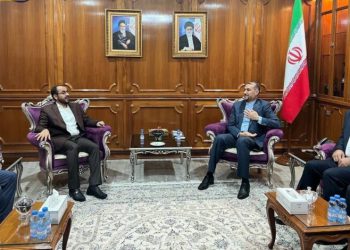 چاوپێکەوتنی ئەمیر عەبدوڵڵاهیان و وتەبێژی ئەنساروڵڵای یەمەن لە عۆمان