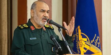 فەرماندەی سوپای پاسداران: ڕووداوەکانی چەند مانگی ڕابردووی ئێران شەڕێکی جیهانی بوو