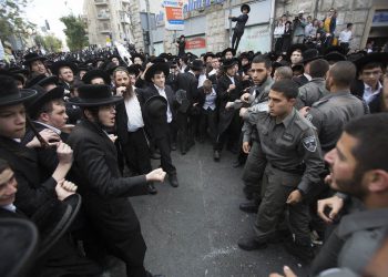 لێکۆڵەرێکی زایۆنیست: ئیسرائیل لە ناوخۆوە بەرەو هەڵوەشانەوە دەڕوات