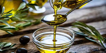 خواردنی زەیتی زەیتون لە بەیانیدا سوودی هەیە